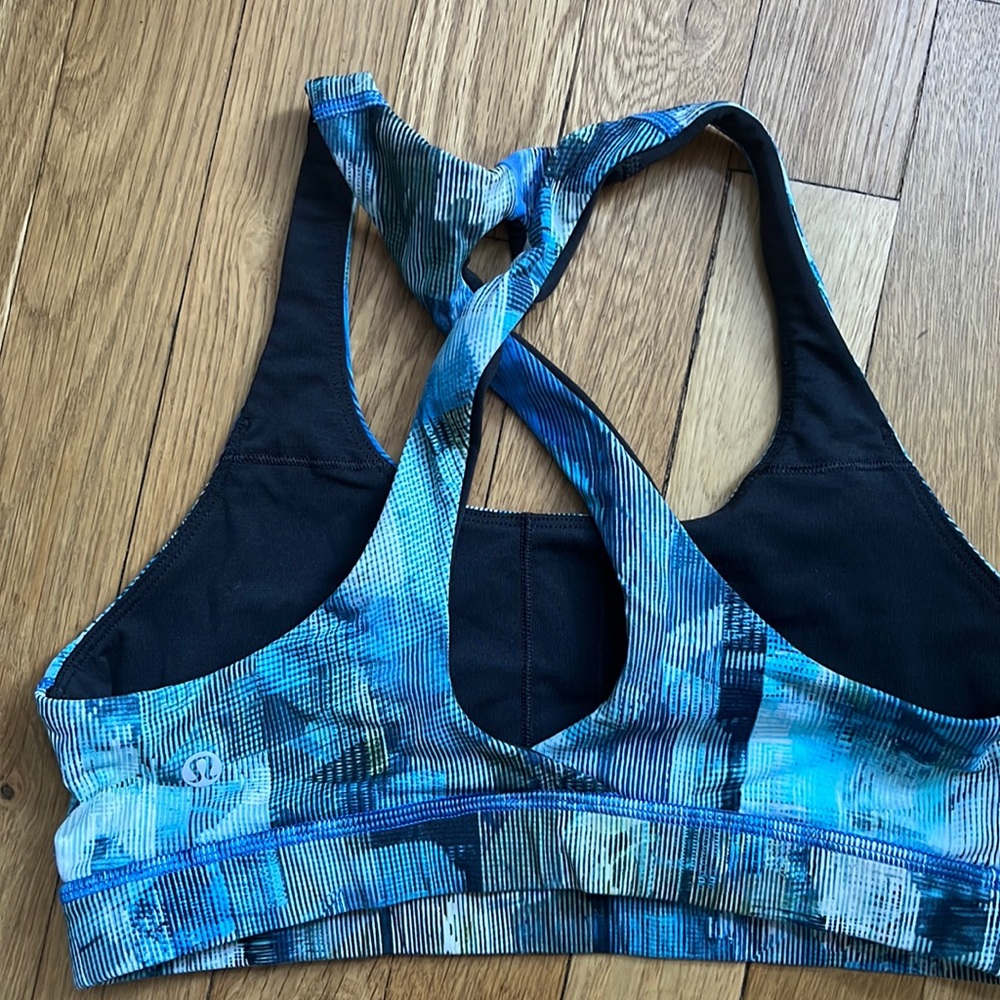 Lulu lemon size 6 sports bra